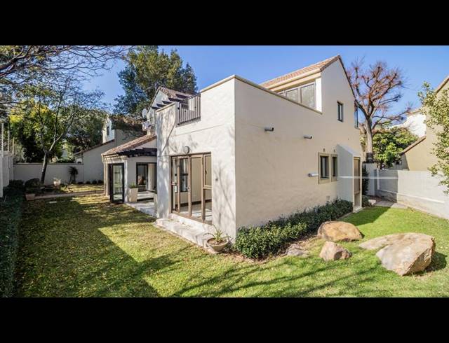 3 BEDROOM TOWNHOUSE FOR SALE IN LONEHILL